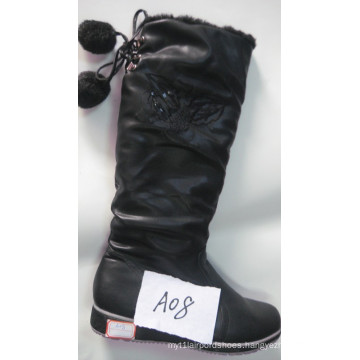 New Arrival Fashion Flat Ladies Boot with Charm (S 20-3)